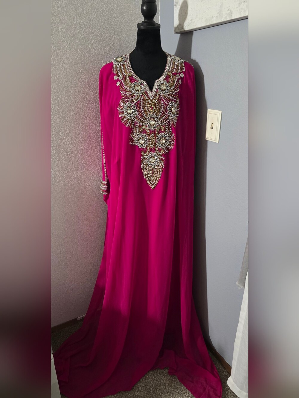 Embellished Fuchsia Women's Kaftan